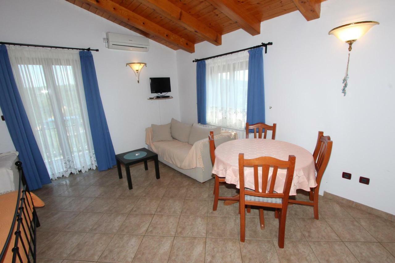 Apartments Villa Mara Rovinj Exterior foto